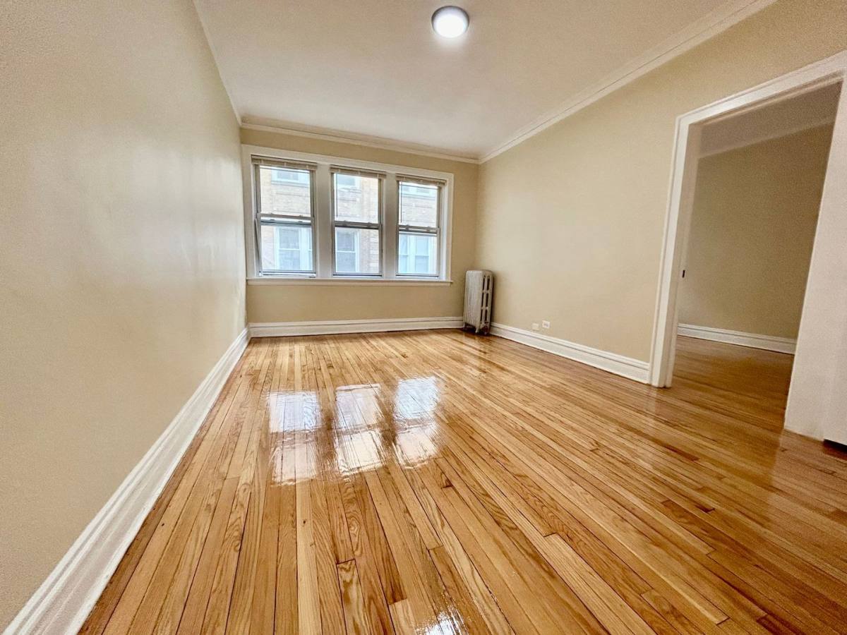 Apartment for rent at 4047 W School St #3N, Chicago, IL 60641
