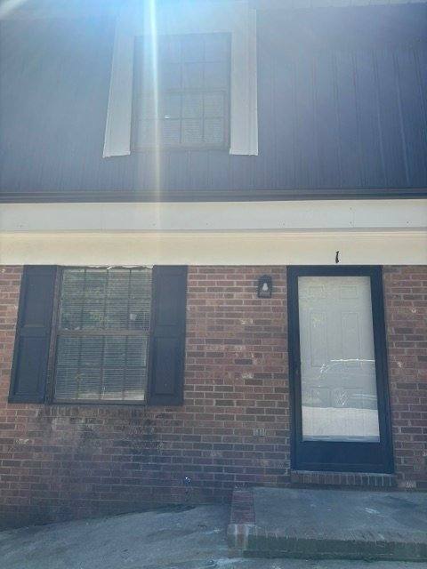 Apartment for rent at 918 Blankenship Rd, Martinsville, VA 24112