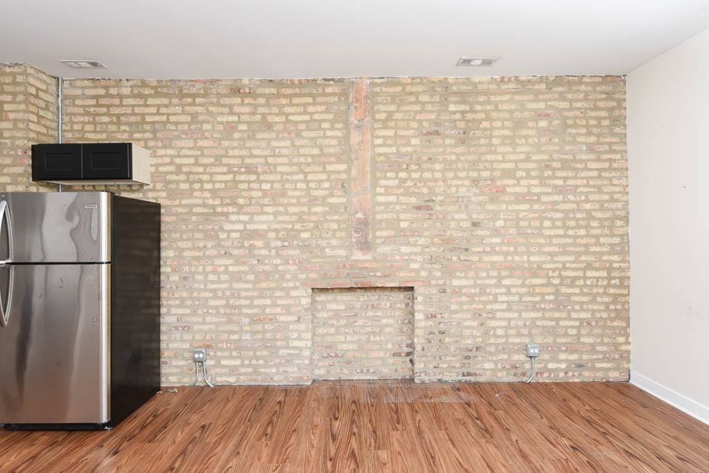 Apartment for rent at 3548 Lawrence #SA9, Chicago, IL 60625