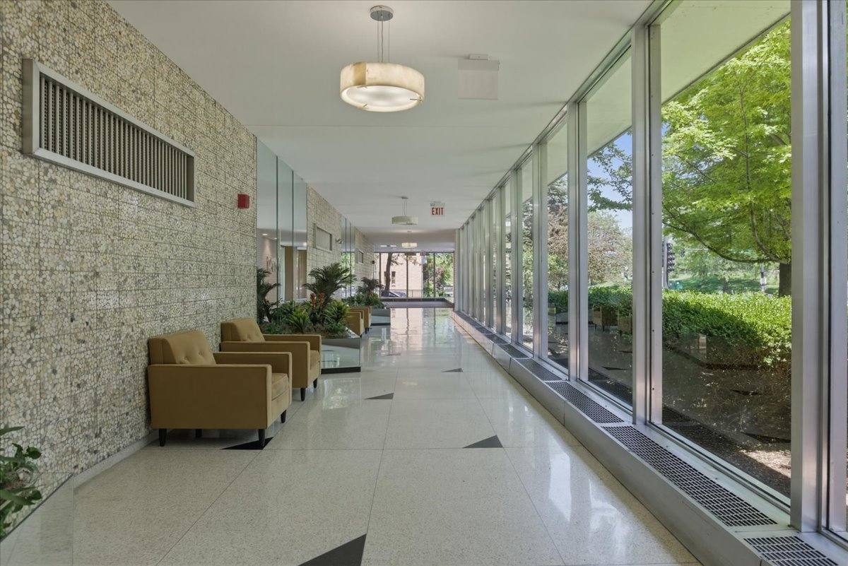 Condo for rent at 3950 N Lake Shore Dr #2027, Chicago, IL 60613