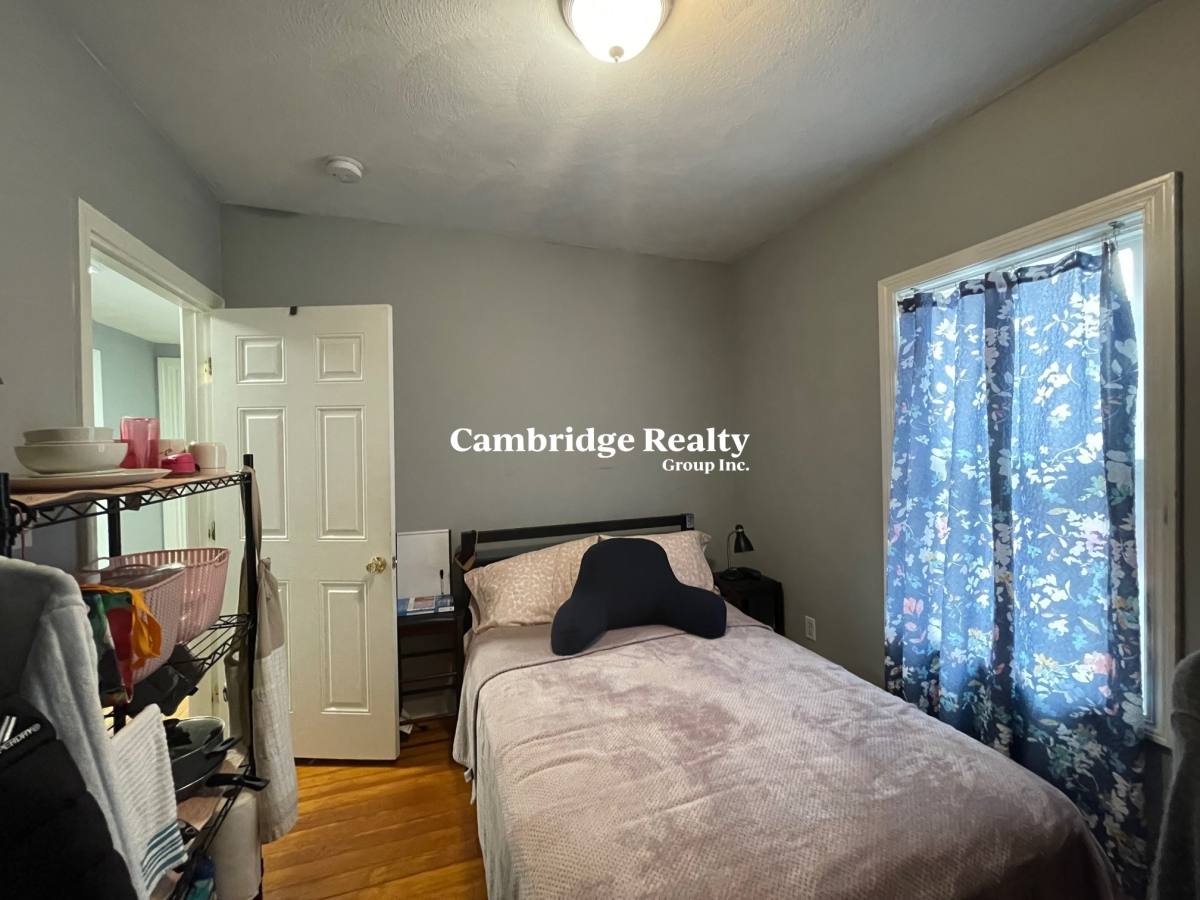 Apartment for rent at 48 Derby St #1T, Somerville, MA 02145