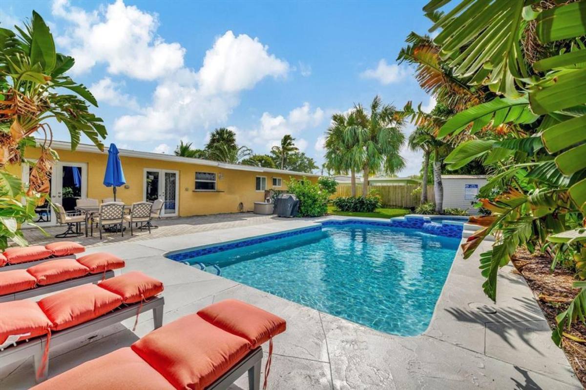 House for rent at 925 NE 25th Ave, Pompano Beach, FL 33062
