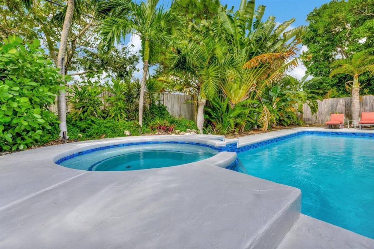 House for rent at 925 NE 25th Ave, Pompano Beach, FL 33062