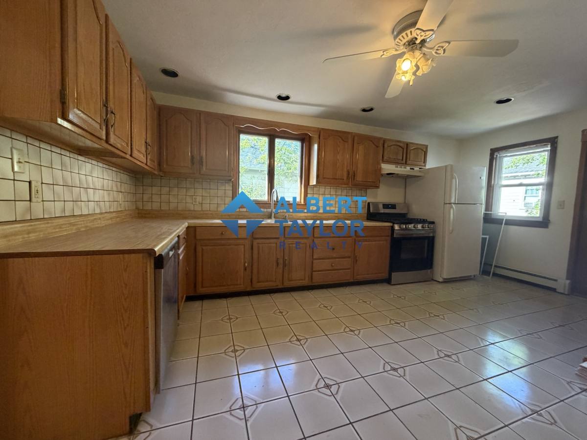 Apartment for rent at 30 Maple St #2, West Roxbury, MA 02132