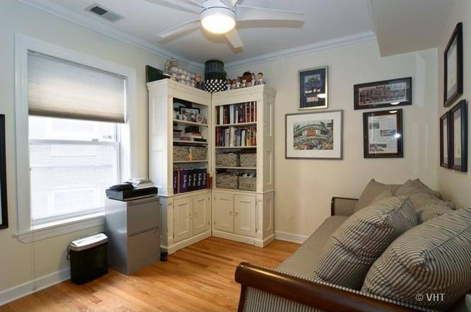 Apartment for rent at 632 W Roscoe St #1N, Chicago, IL 60657