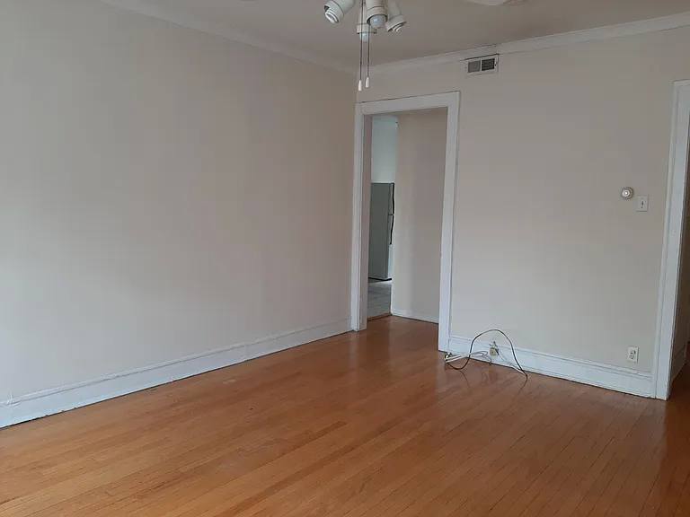 Apartment for rent at 5036 N Wolcott Ave #2, Chicago, IL 60640