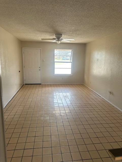 Apartment for rent at 112 E Crest Dr #B, Waco, TX 76705
