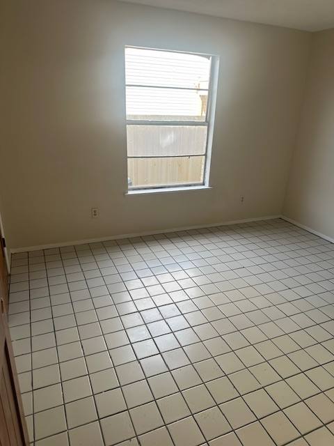 Apartment for rent at 112 E Crest Dr #B, Waco, TX 76705