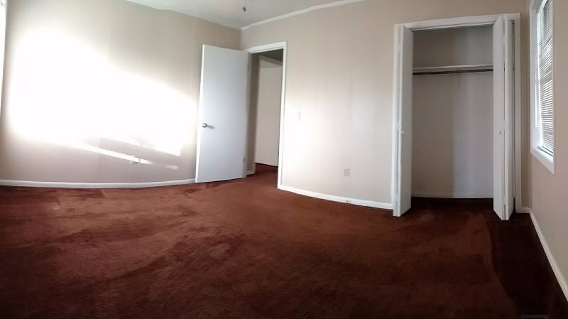 Apartment for rent at 321 N Lexington St #1, Lyons, GA 30436