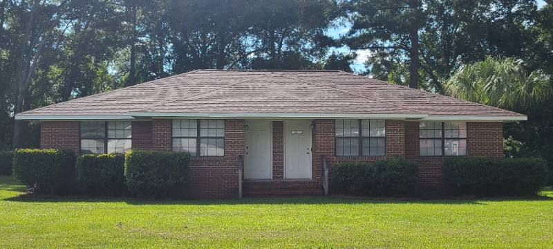 Apartment for rent at 321 N Lexington St #1, Lyons, GA 30436