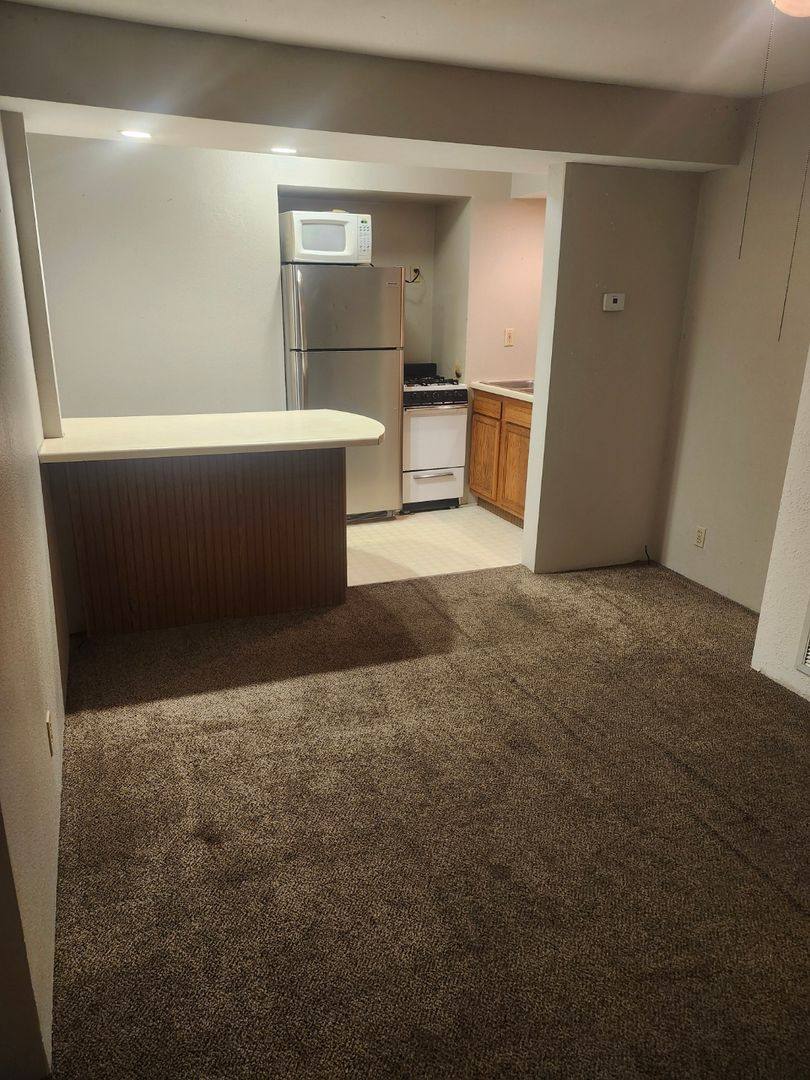Apartment for rent at 1406 1st Ave N, Fort Dodge, IA 50501