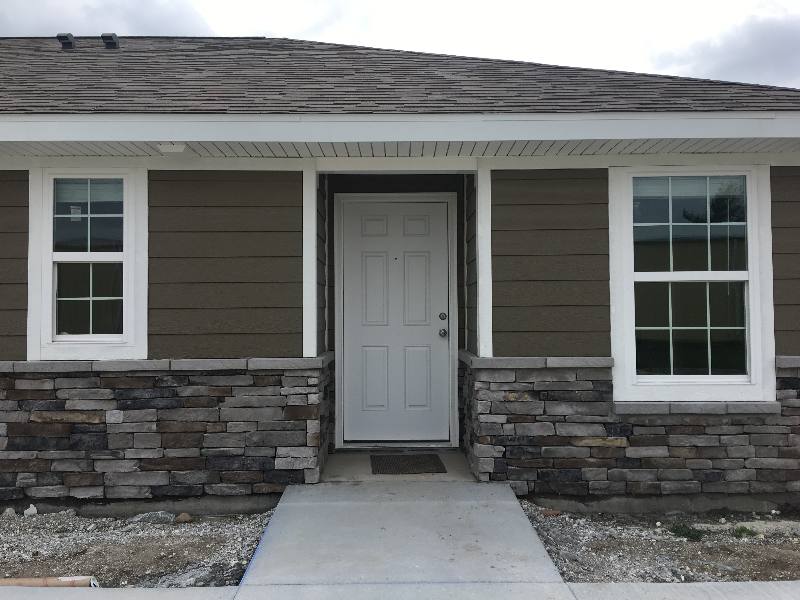 Apartment for rent at 2205 S Main, Carthage, MO 64836