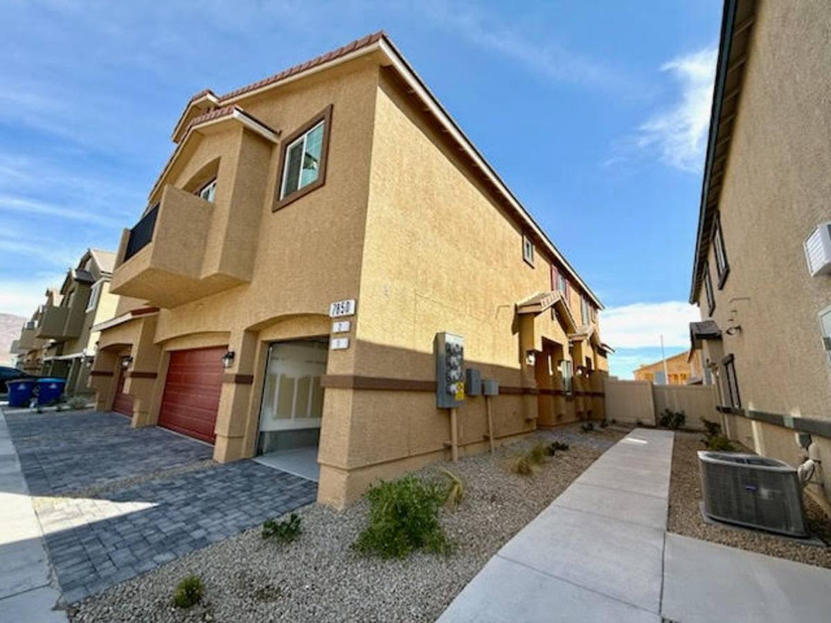 Townhouse for rent at 7850 Aurora Sky St, North Las Vegas, NV 89084