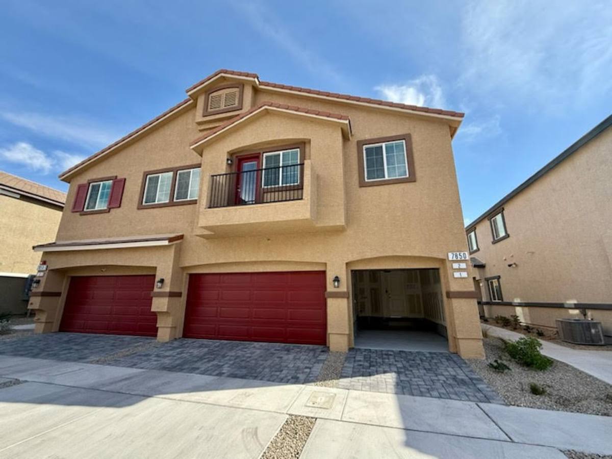 Townhouse for rent at 7850 Aurora Sky St, North Las Vegas, NV 89084
