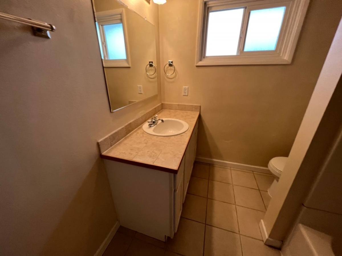 Apartment for rent at 1425 W 8th Ave, Eugene, OR 97402