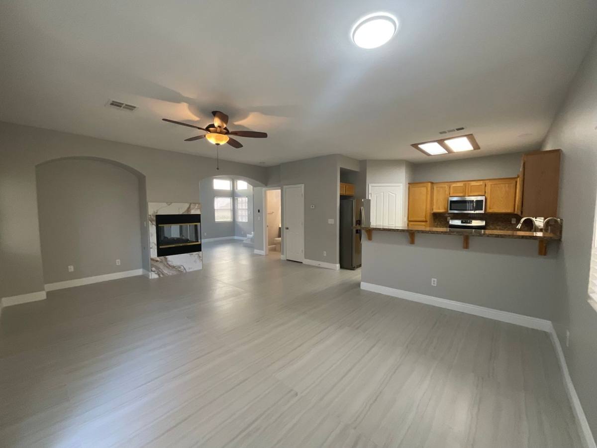 House for rent at 8313 Valleybreeze Ave, Las Vegas, NV 89129