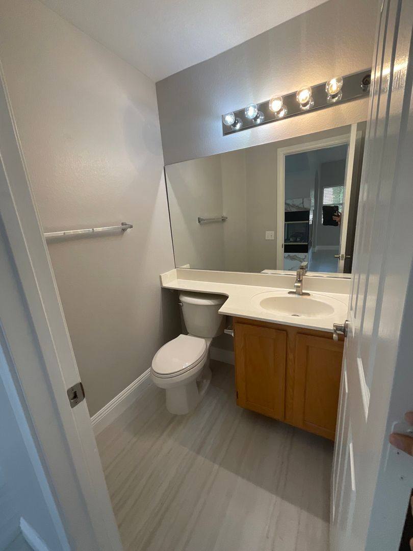 House for rent at 8313 Valleybreeze Ave, Las Vegas, NV 89129