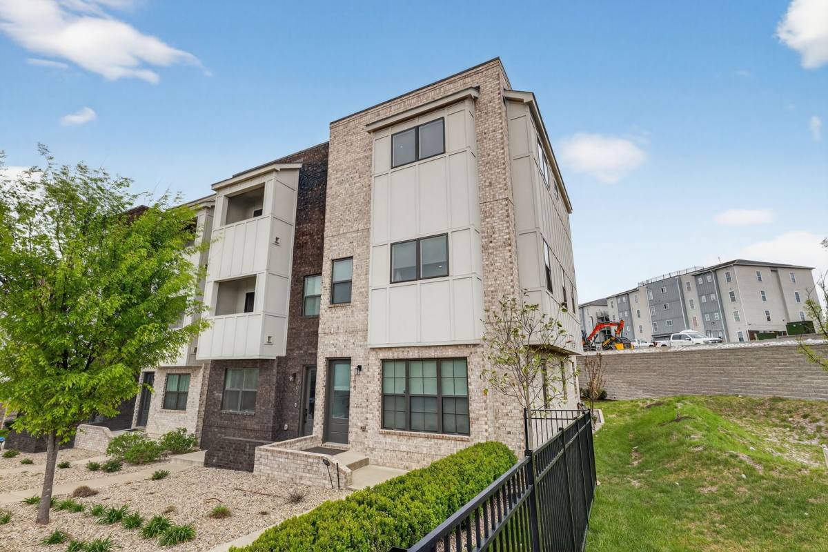 Townhouse for rent at 700 Inspiration Blvd, Madison, TN 37115