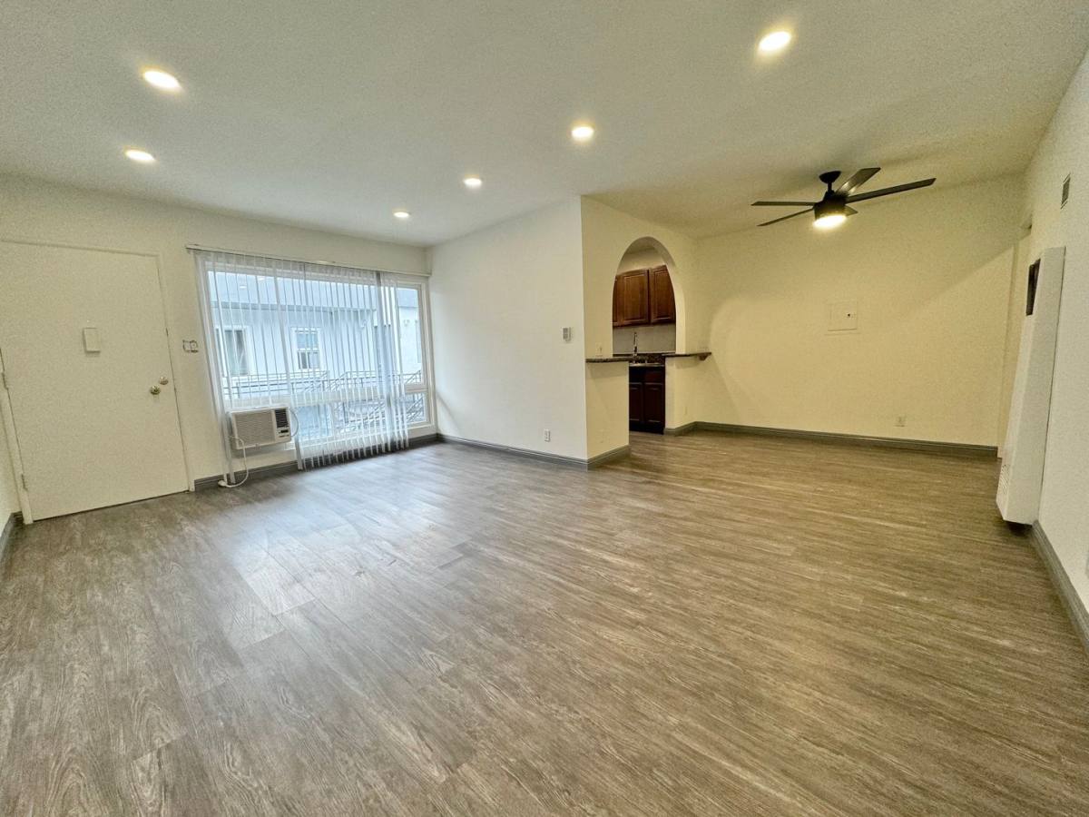 Apartment for rent at 12301 & 12307 Pacific Ave, Los Angeles, CA 90066