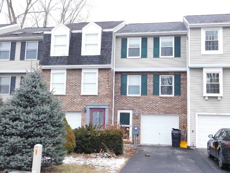 Townhouse for rent at 4387 Heritage Dr, Liverpool, NY 13088