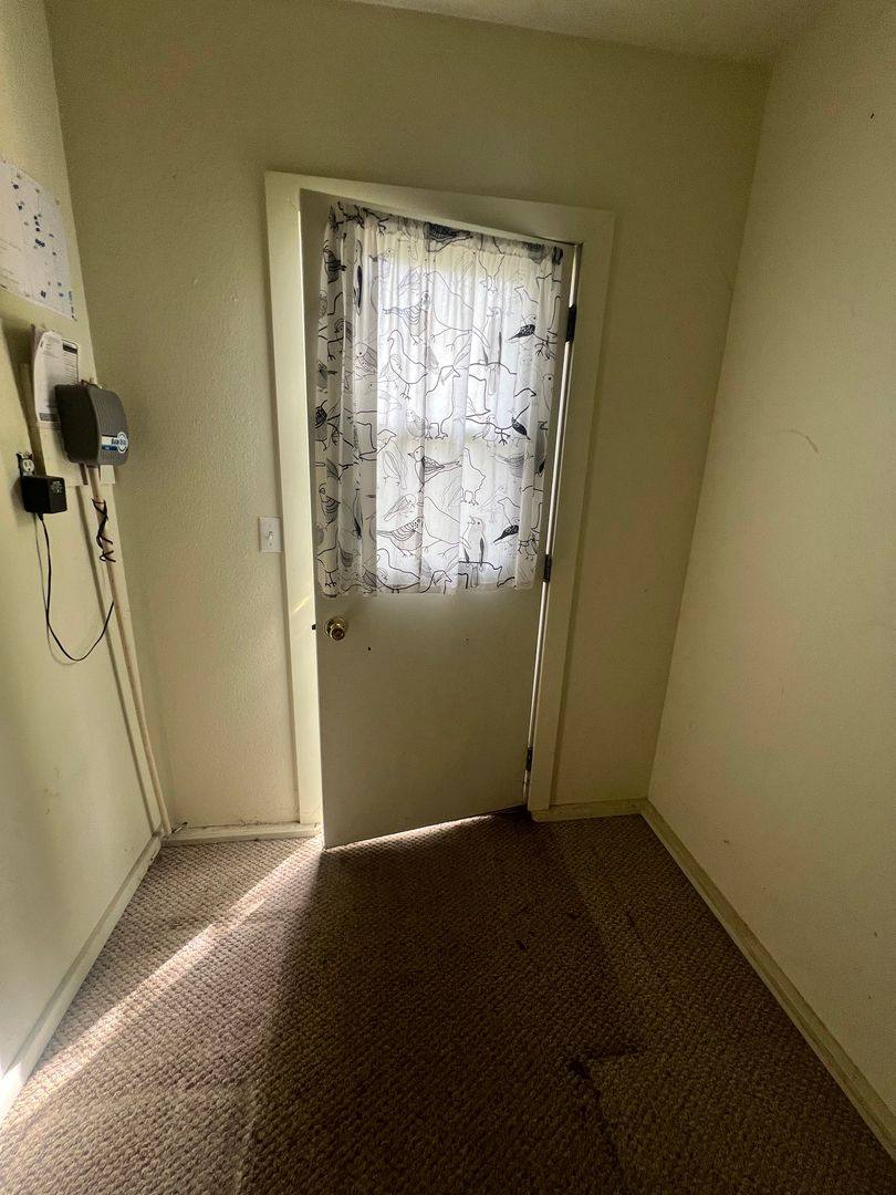 House for rent at 5017 10th Ave, Sacramento, CA 95820