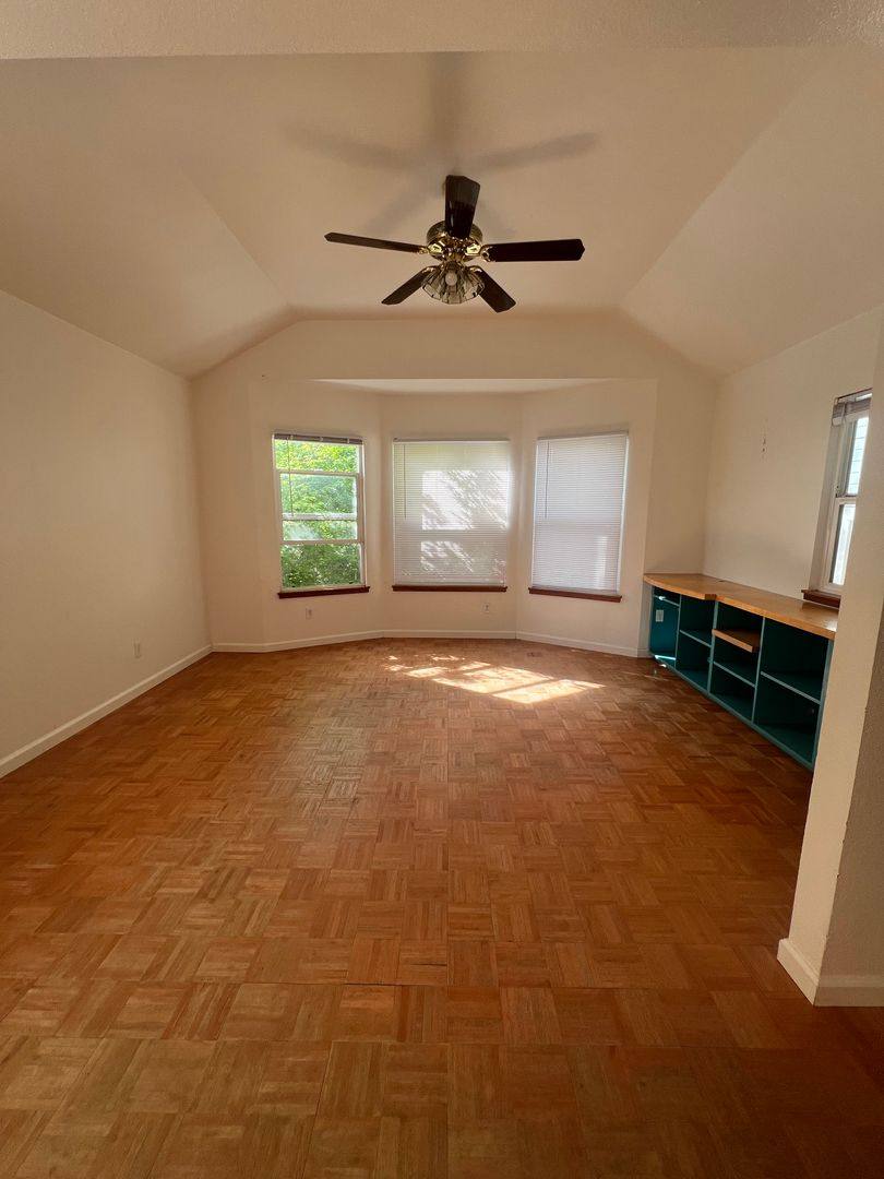 House for rent at 5017 10th Ave, Sacramento, CA 95820