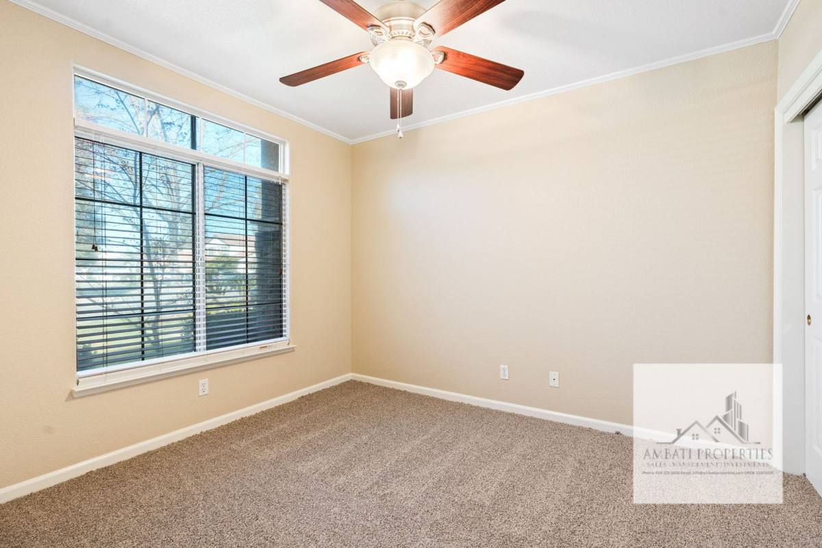 House for rent at 8684 N Recreation Ave, Fresno, CA 93720