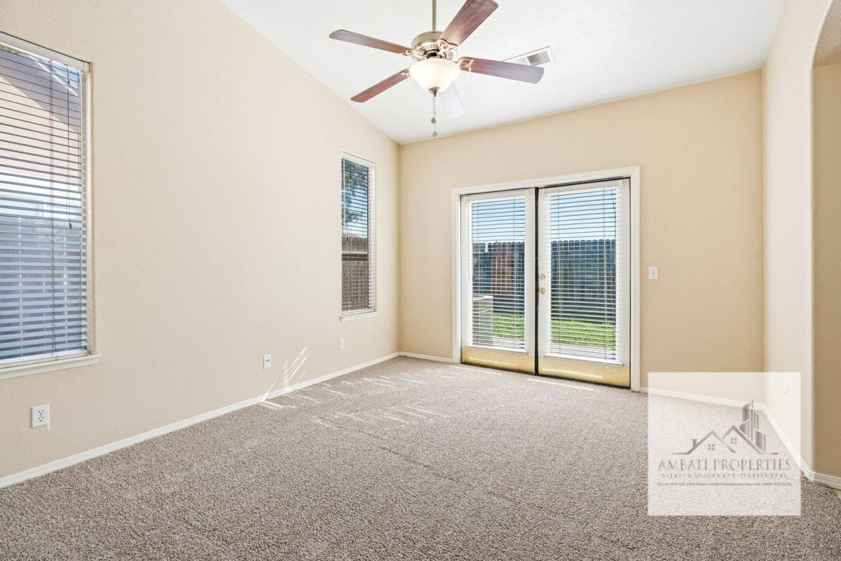 House for rent at 8684 N Recreation Ave, Fresno, CA 93720