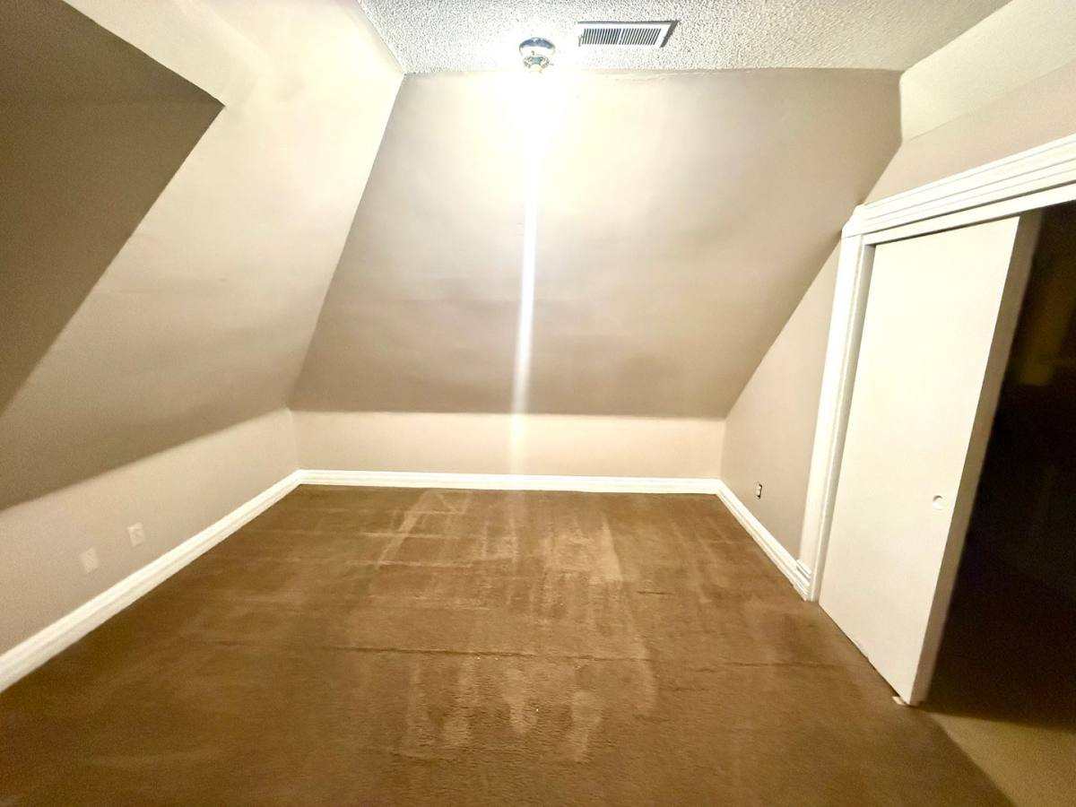 3608 Jackson St, Omaha, NE 68105 - Apartment for Rent - Image 4