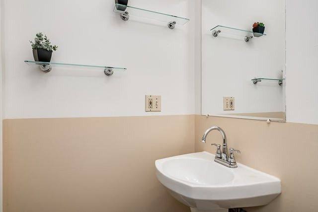 Townhouse for rent at 1615 S Newberry, Chicago, IL 60608