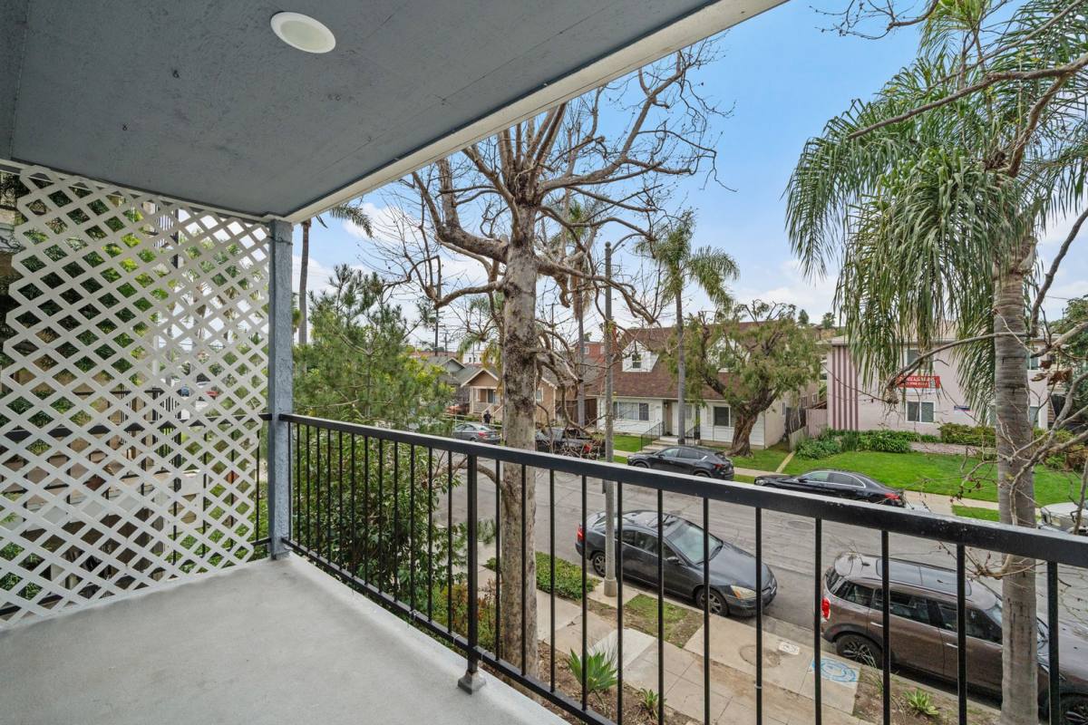 Apartment for rent at 1026 Roswell Ave, Long Beach, CA 90804