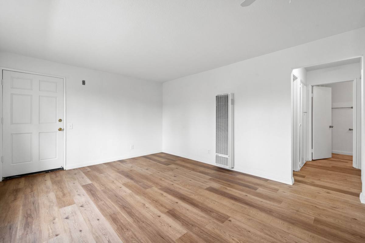 Apartment for rent at 1026 Roswell Ave, Long Beach, CA 90804