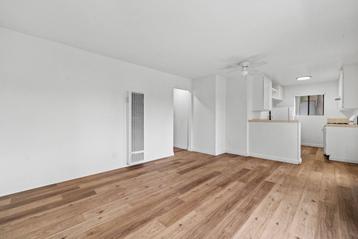 Apartment for rent at 1026 Roswell Ave, Long Beach, CA 90804