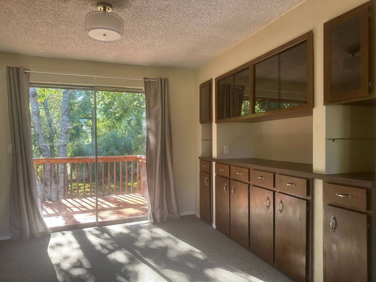 House for rent at 22204 53rd Ave W, Mountlake Terrace, WA 98043