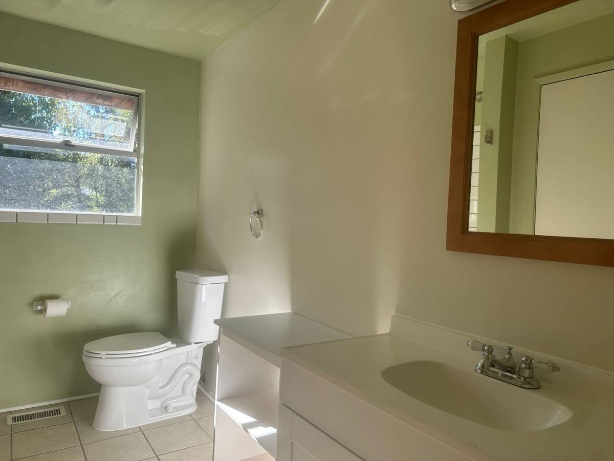 House for rent at 22204 53rd Ave W, Mountlake Terrace, WA 98043