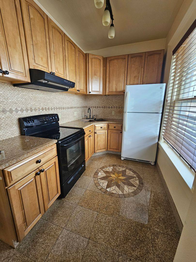 123 S 2nd St, Sterling, CO 80751