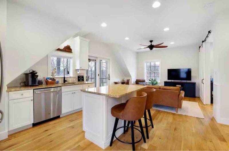 Apartment for rent at 41959 Sweet Spring Lane #B, Leesburg, VA 20176