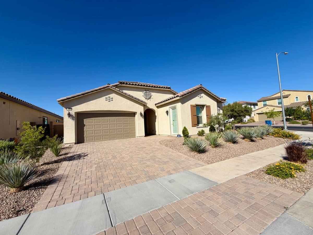 House for rent at 313 Meadow Brush Place, Henderson, NV 89011