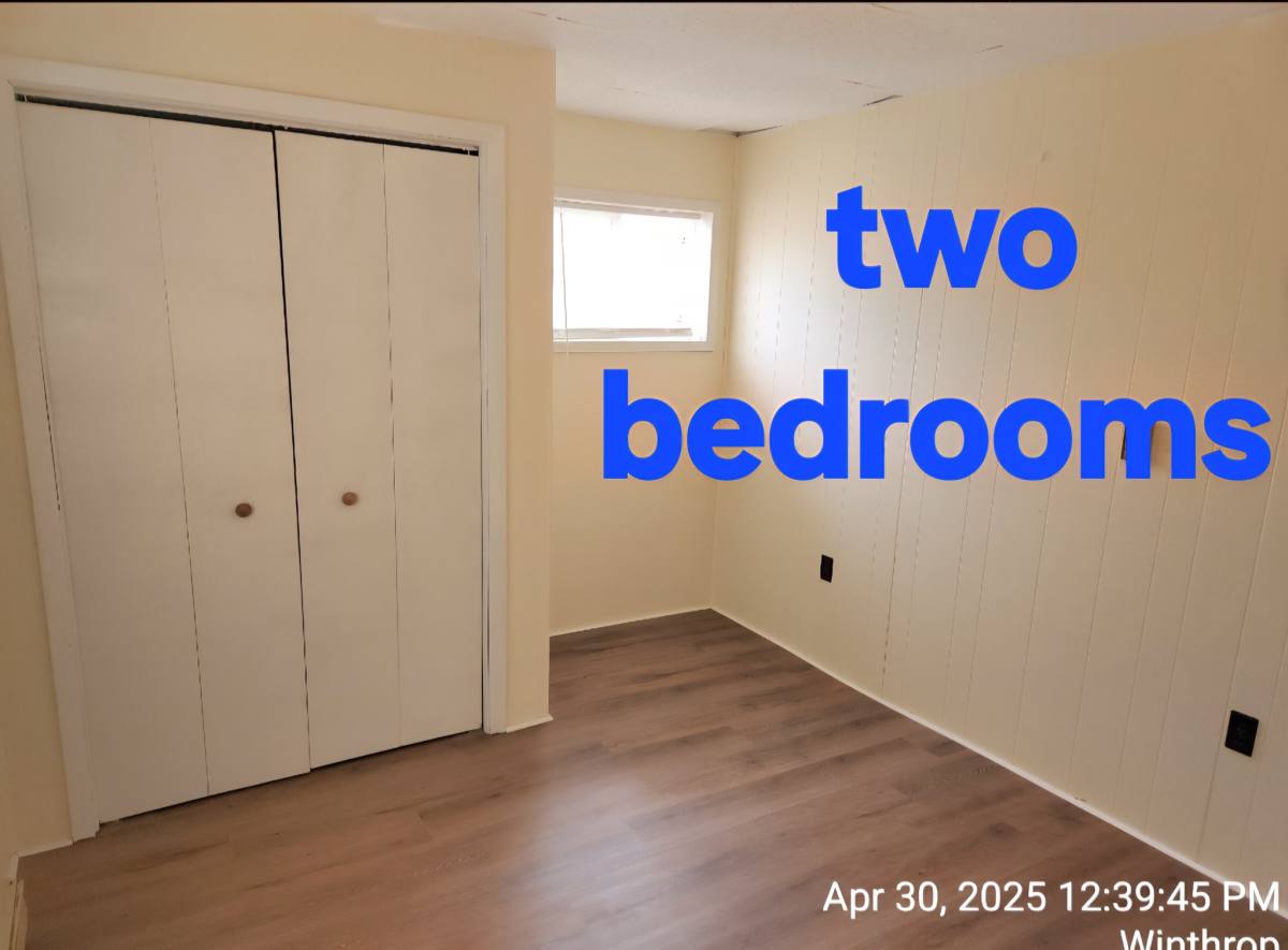 Apartment for rent at 434 Madison St W #2, Winthrop, IA 50682
