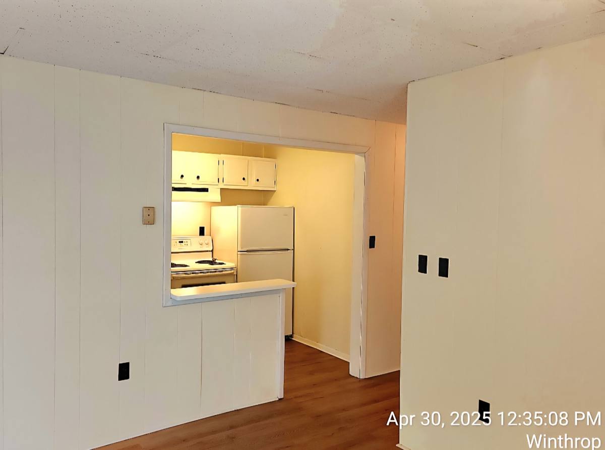 Apartment for rent at 434 Madison St W #2, Winthrop, IA 50682