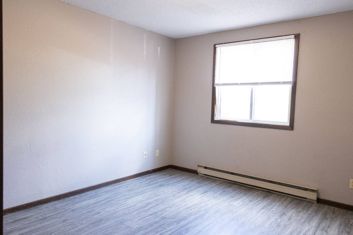 Apartment for rent at 304 Kenwood Dr, Alexandria, MN 56308