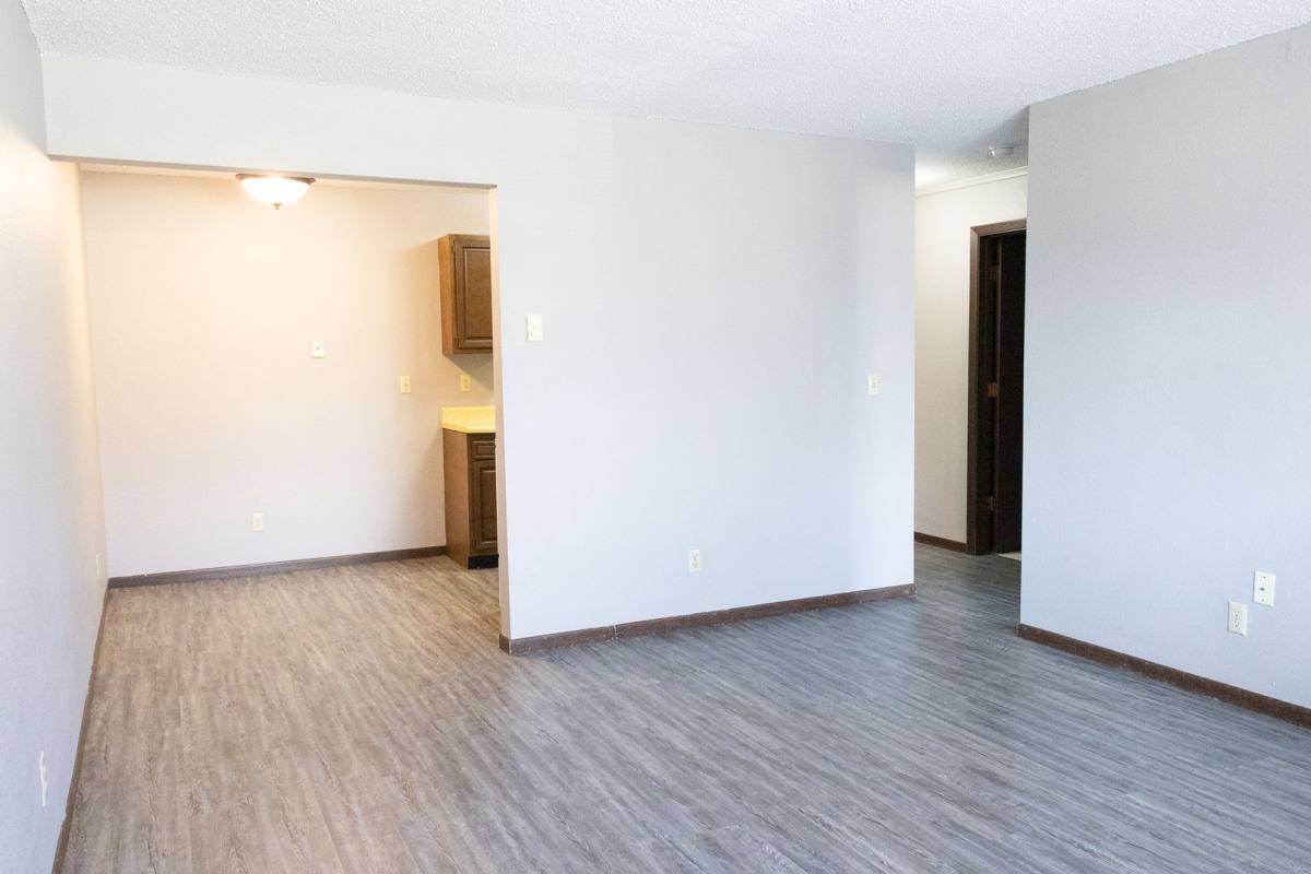Apartment for rent at 304 Kenwood Dr, Alexandria, MN 56308