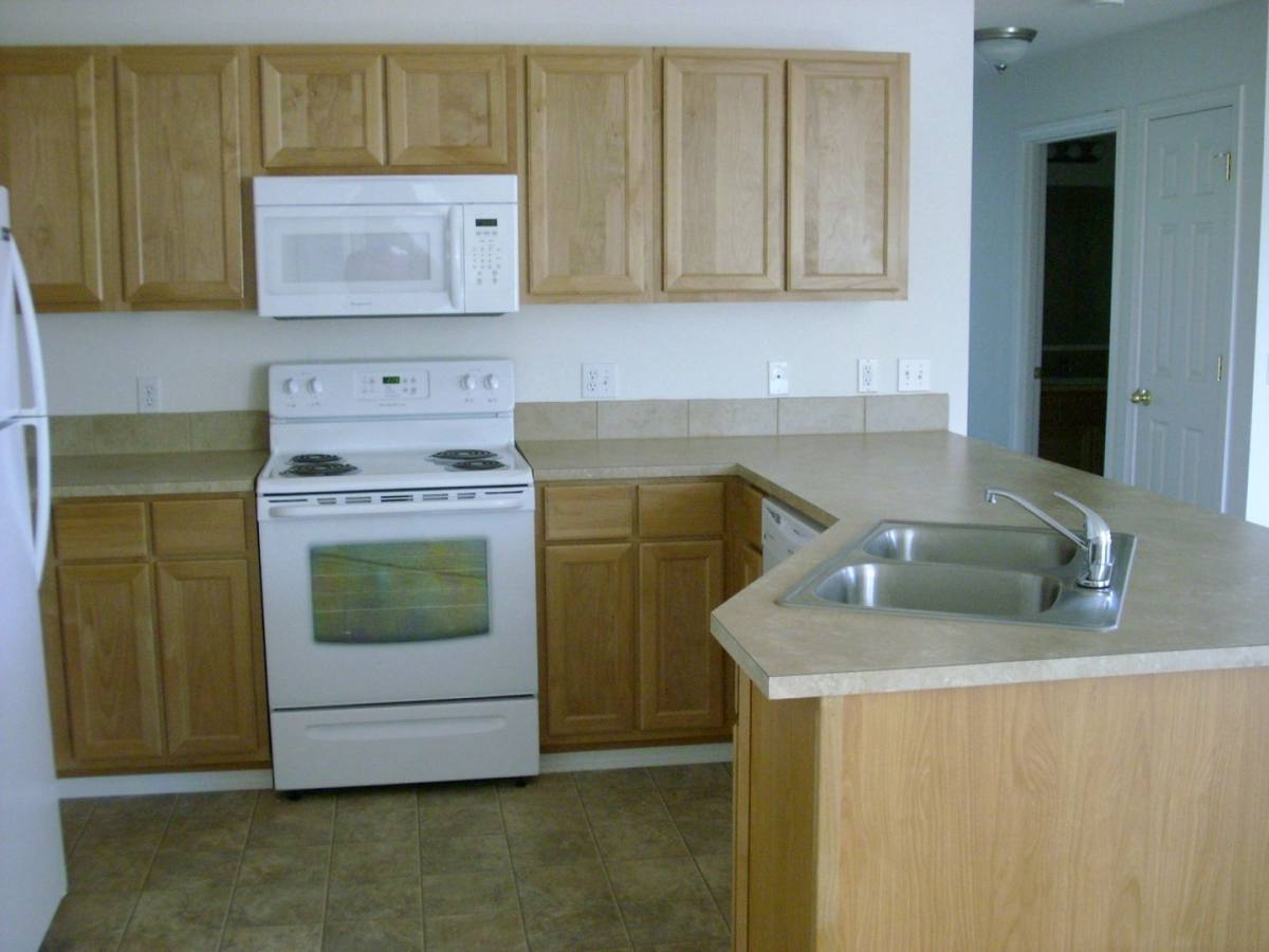 Apartment for rent at 481 E Ellendale Ave, Dallas, OR 97338