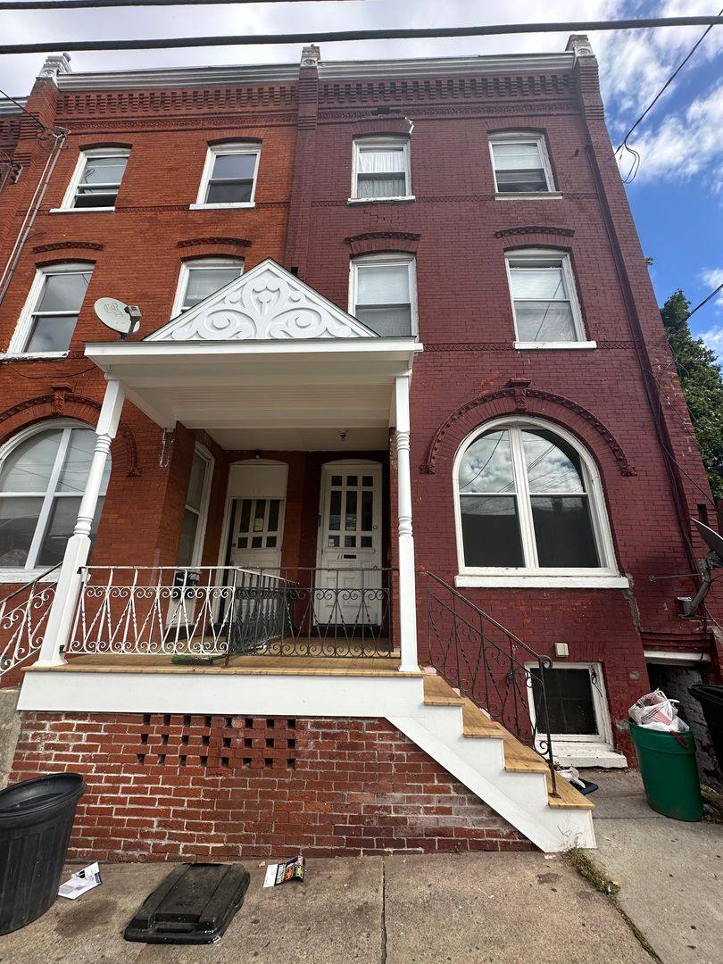 Apartment for rent at 11 N Ann St, Lancaster, PA 17602