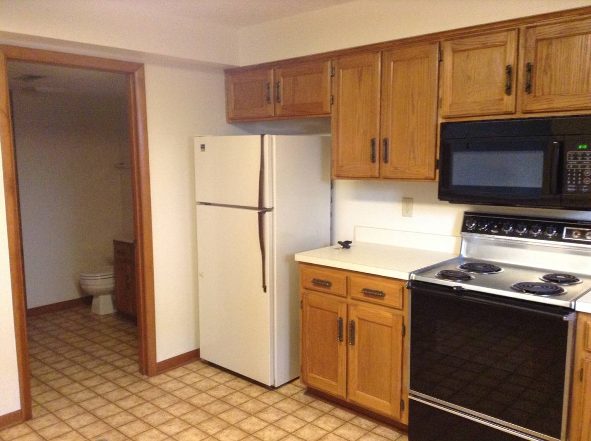 House for rent at 717 Ridgewood Dr, Manhattan, KS 66502