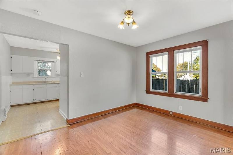 House for rent at 3400 Milton Dr, Alton, IL 62002