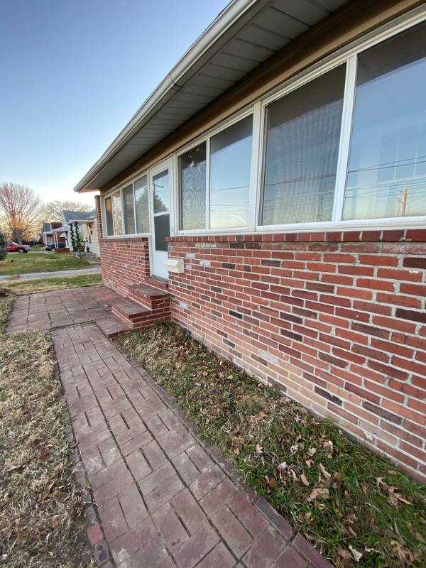 House for rent at 3400 Milton Dr, Alton, IL 62002