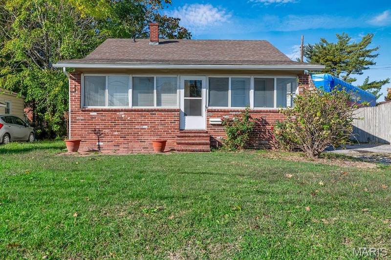 House for rent at 3400 Milton Dr, Alton, IL 62002