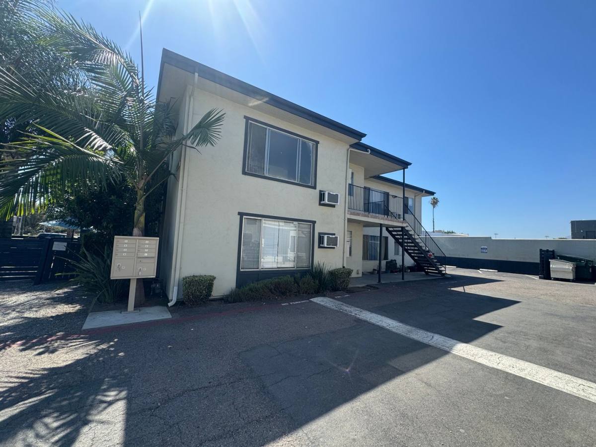 Apartment for rent at 12618-12622 Laurel St, Lakeside, CA 92040