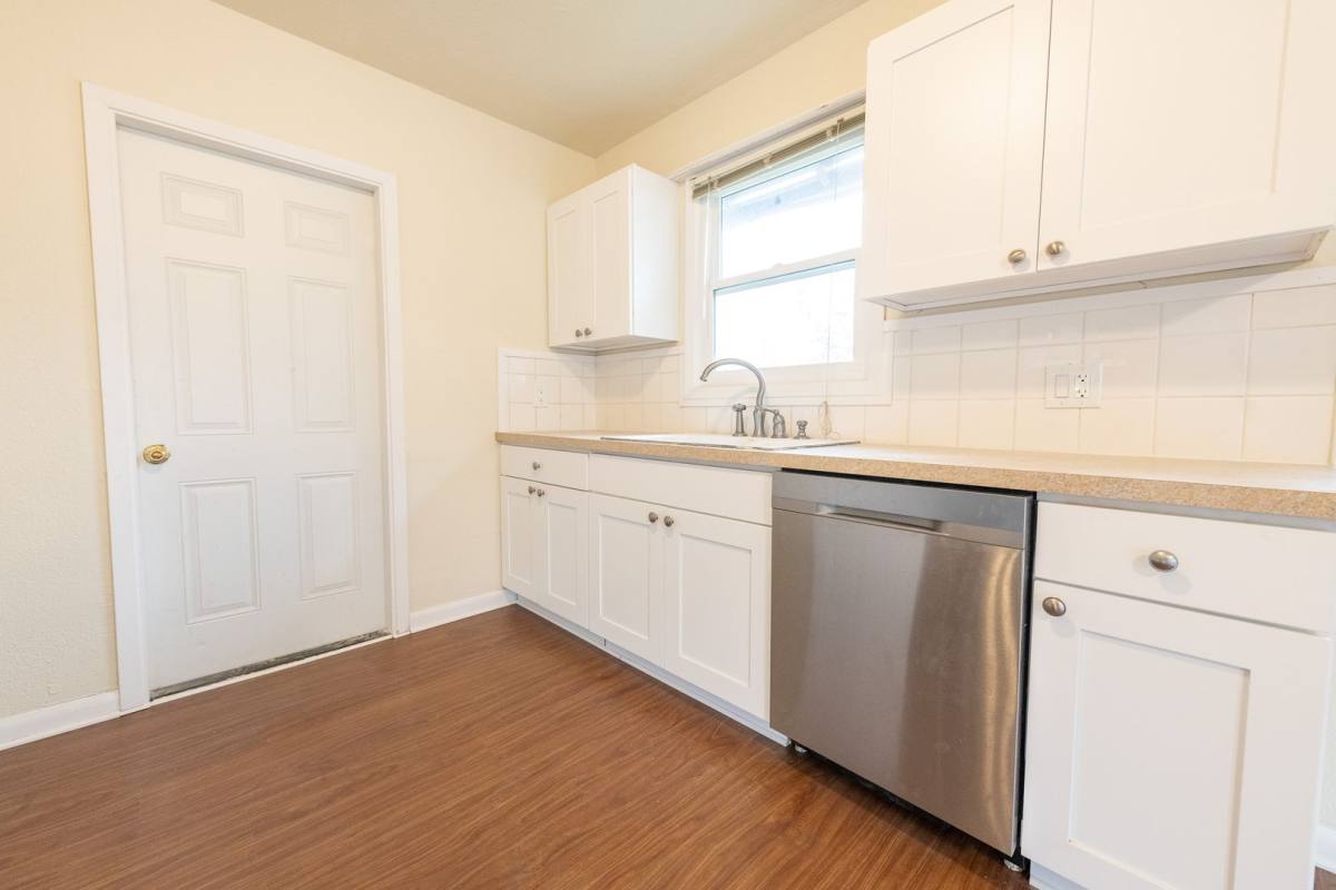 Apartment for rent at 11130 NE Knott St, Portland, OR 97220